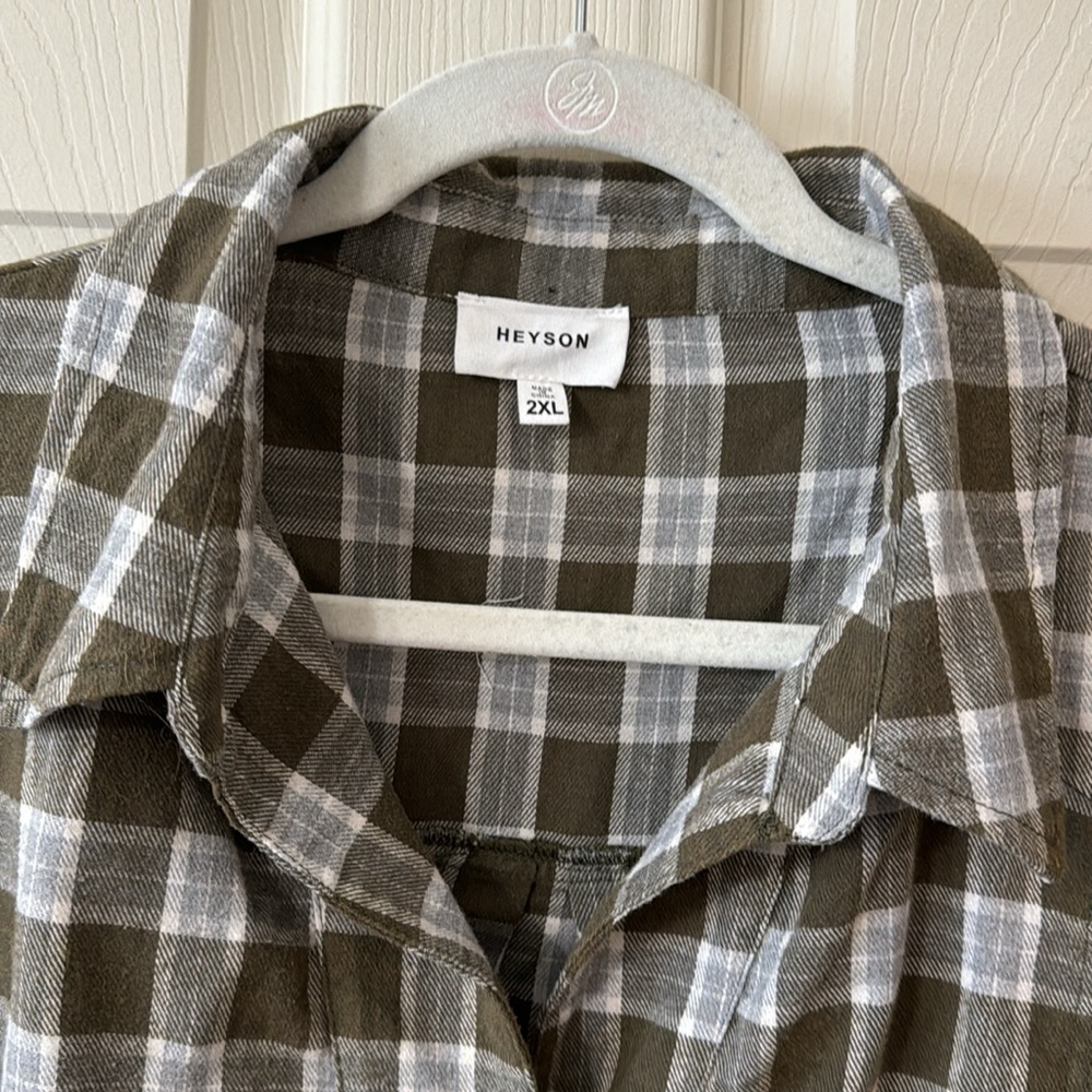 Heyson Mixed Plaid Tunic with Button front and pocket - Picture 4 of 6